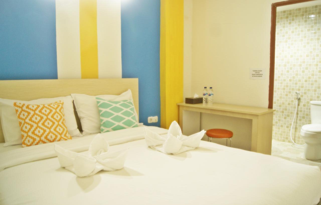 Leos Hotel Tomohon Eksteriør billede
