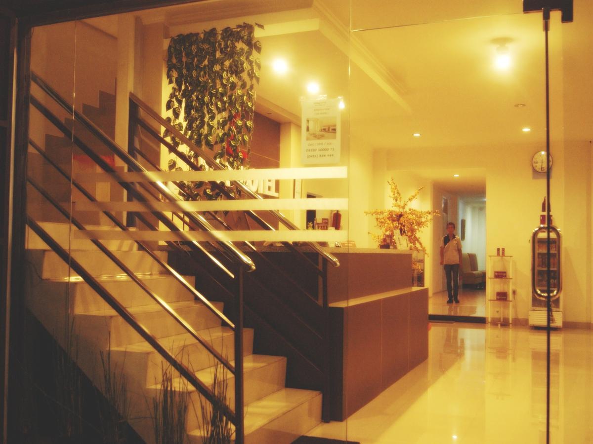 Leos Hotel Tomohon Eksteriør billede