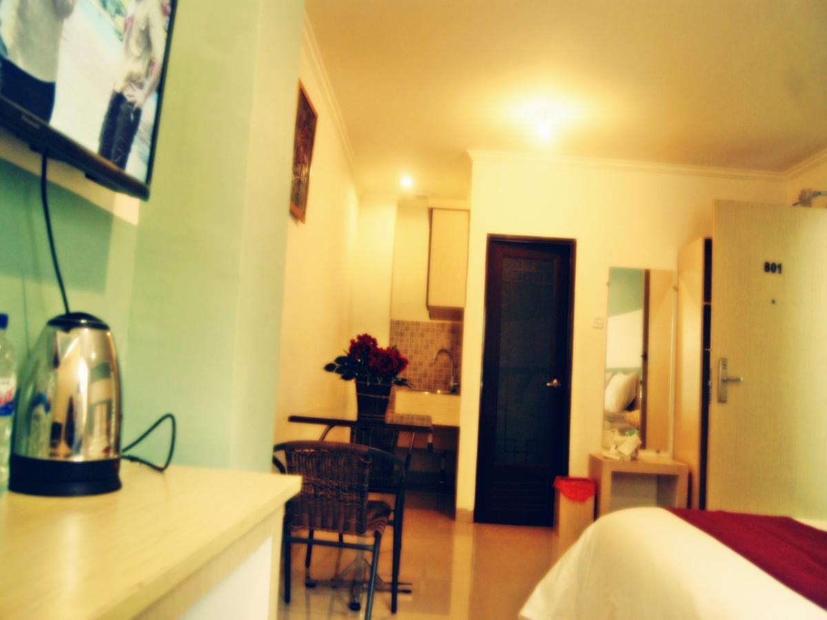 Leos Hotel Tomohon Eksteriør billede