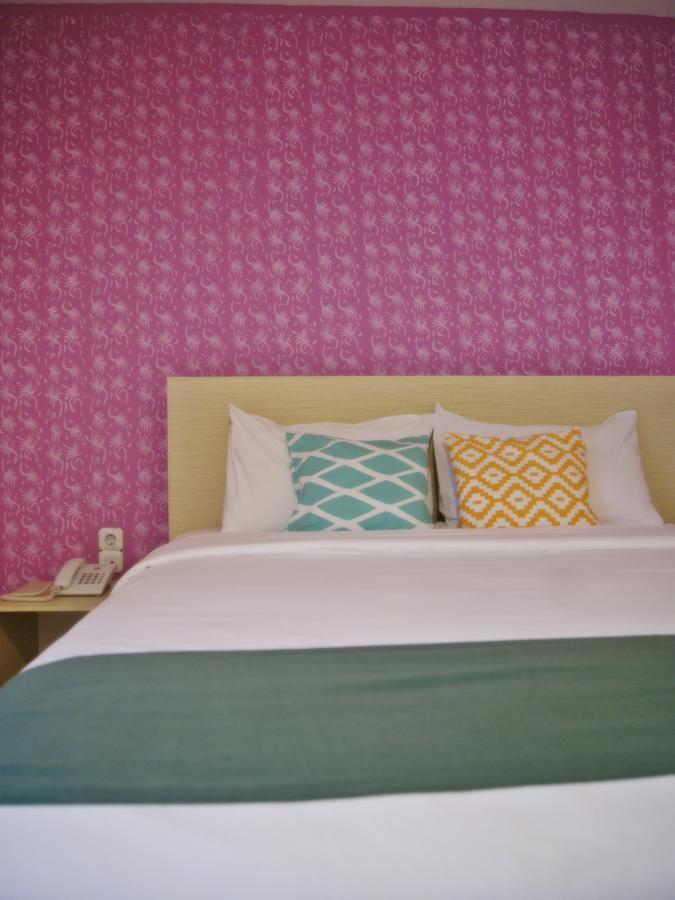Leos Hotel Tomohon Eksteriør billede
