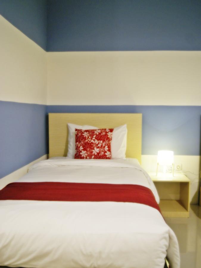 Leos Hotel Tomohon Eksteriør billede