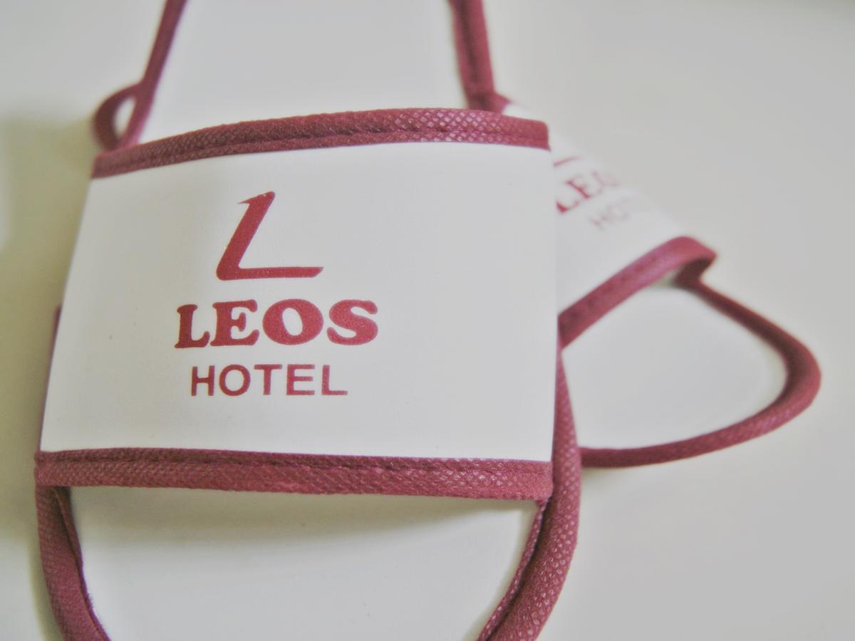 Leos Hotel Tomohon Eksteriør billede