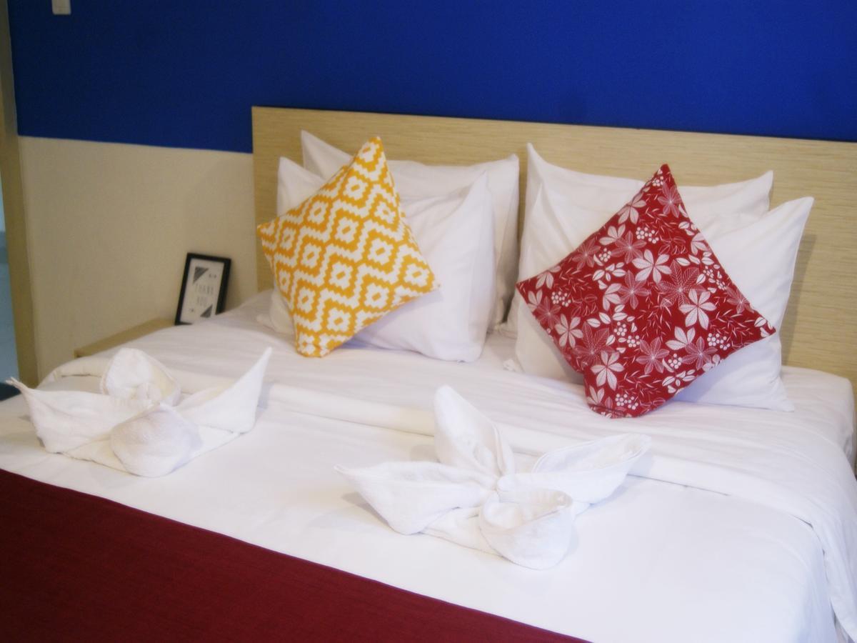 Leos Hotel Tomohon Eksteriør billede